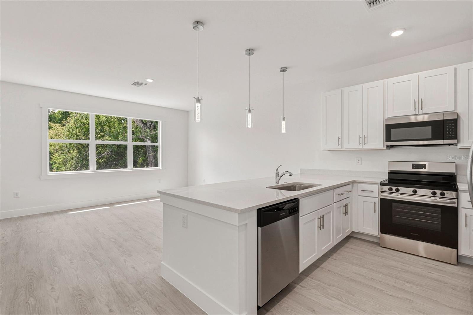 627 FITZHUGH AVE, PUNTA GORDA, FL, 33950