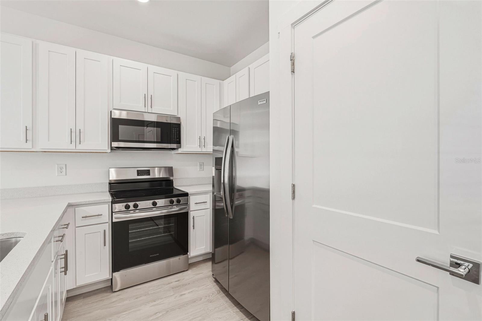 627 FITZHUGH AVE, PUNTA GORDA, FL, 33950