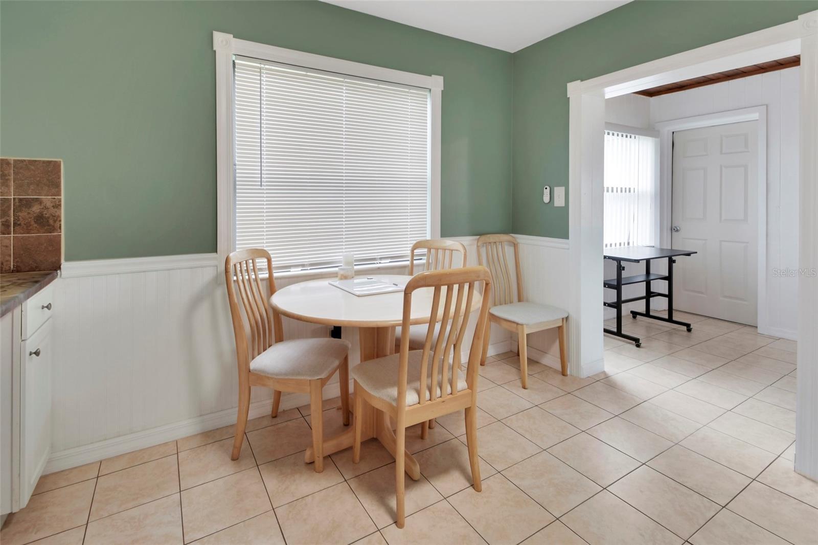 44 NARCISSUS DR, DEBARY, FL, 32713