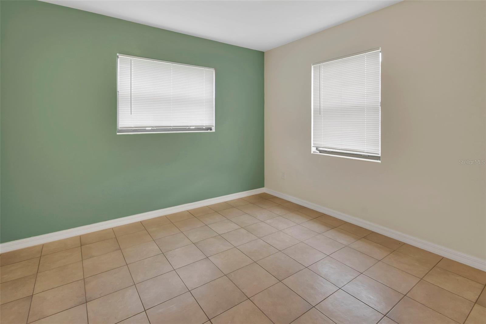 44 NARCISSUS DR, DEBARY, FL, 32713