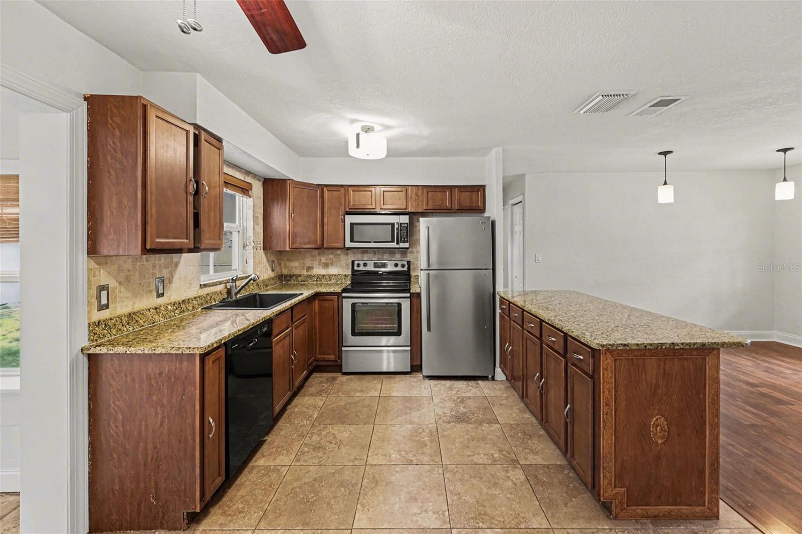 5529 57TH AVE N, ST PETERSBURG, FL, 33709