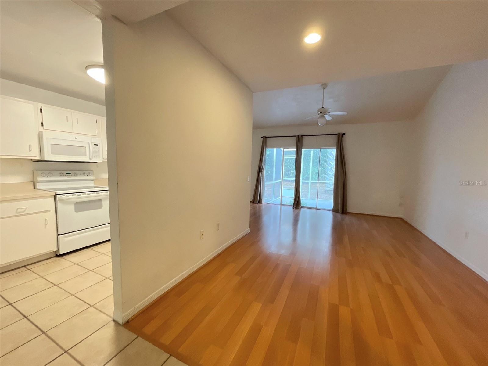 4700 SW ARCHER RD #D30, GAINESVILLE, FL, 32608