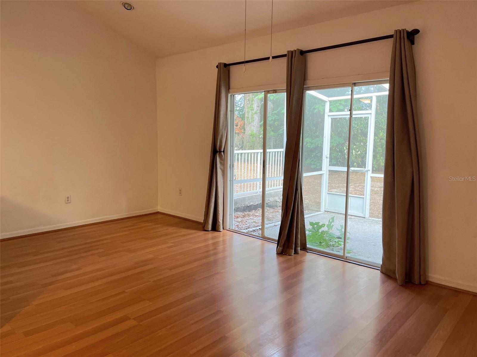 4700 SW ARCHER RD #D30, GAINESVILLE, FL, 32608