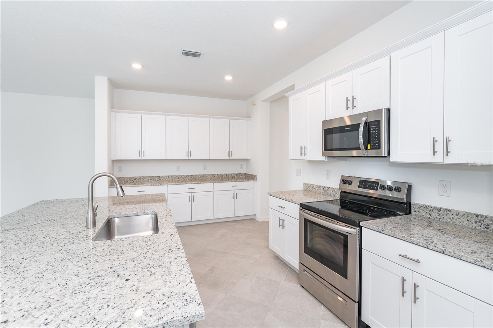 1580 SUNSET PRESERVE WAY, PORT CHARLOTTE, FL, 33953