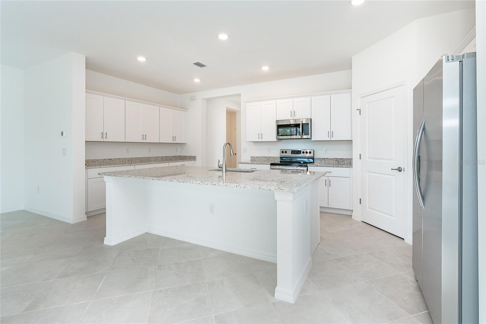 1580 SUNSET PRESERVE WAY, PORT CHARLOTTE, FL, 33953