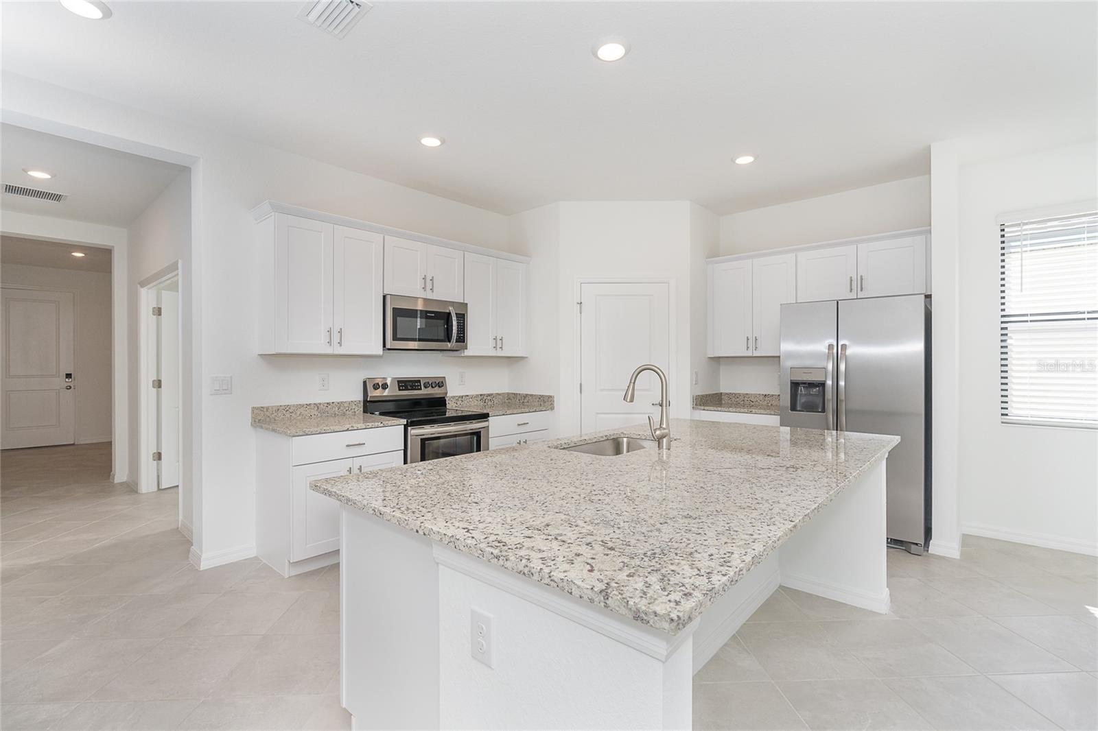 1580 SUNSET PRESERVE WAY, PORT CHARLOTTE, FL, 33953