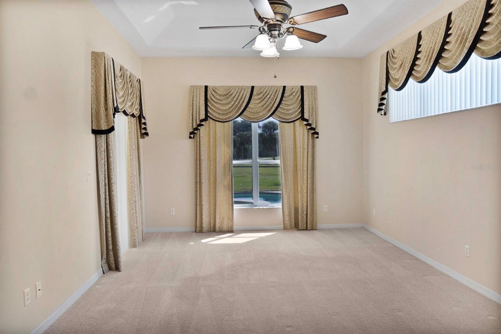 215 STRATHMORE CIR, KISSIMMEE, FL, 34744