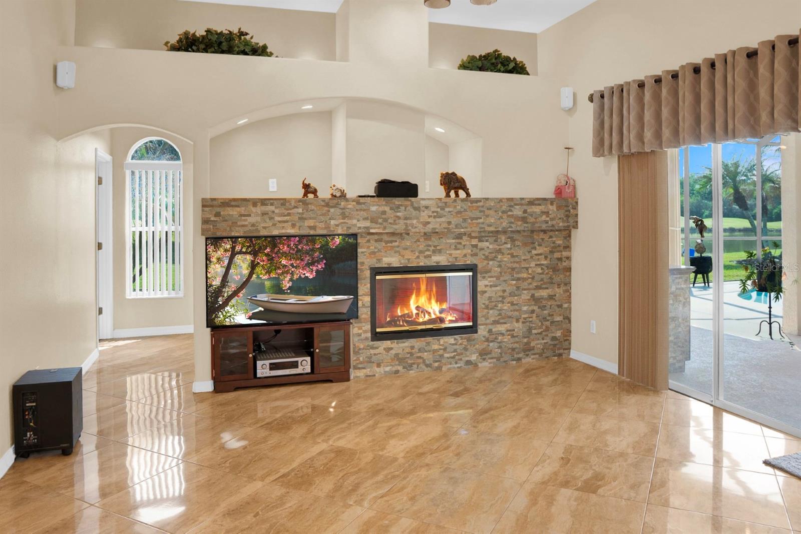 215 STRATHMORE CIR, KISSIMMEE, FL, 34744