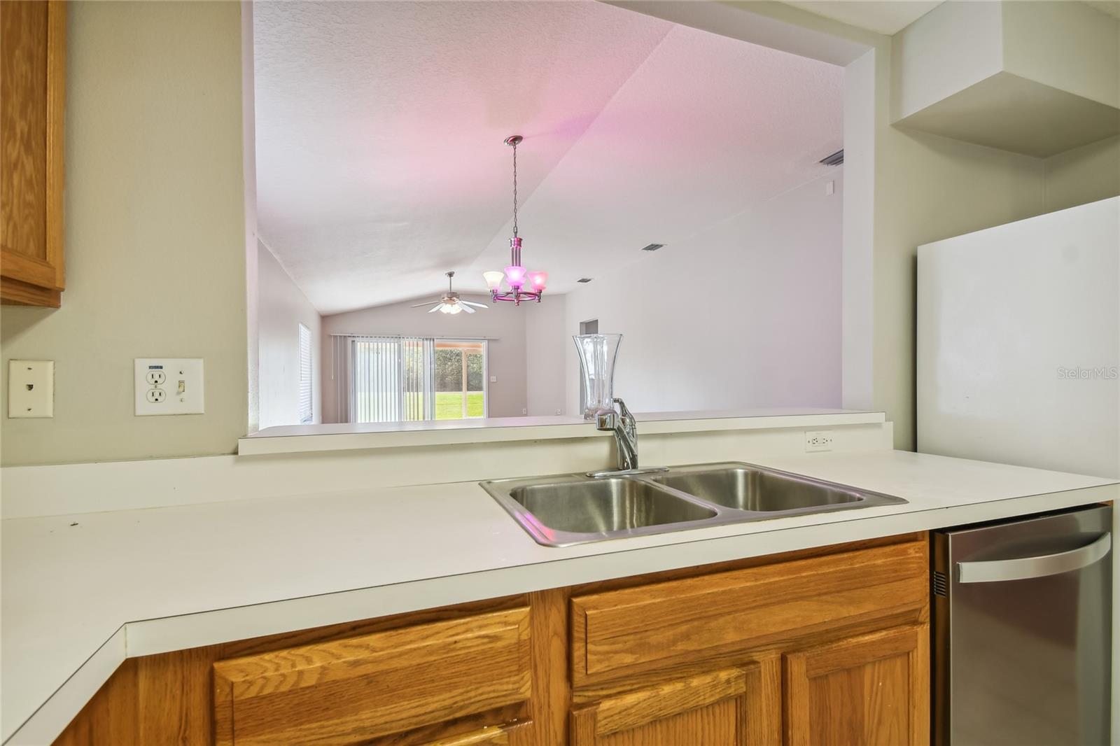 18220 PORTSIDE ST, TAMPA, FL, 33647