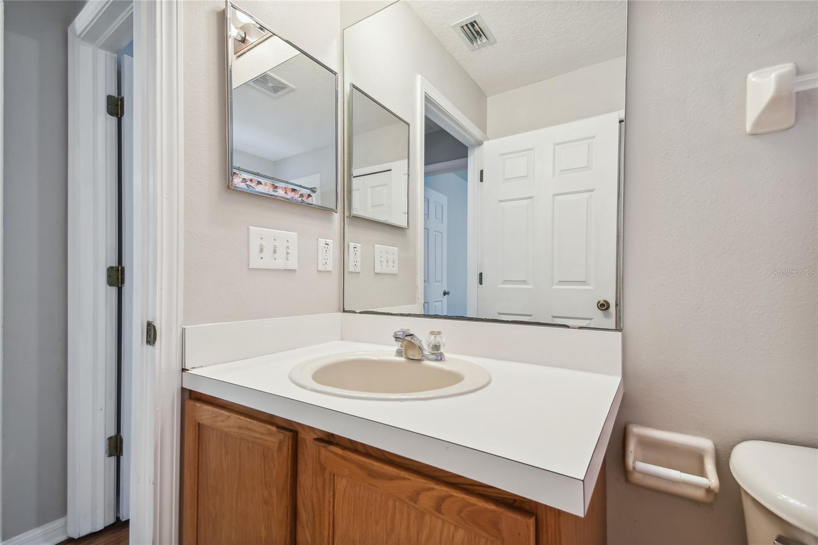 18220 PORTSIDE ST, TAMPA, FL, 33647