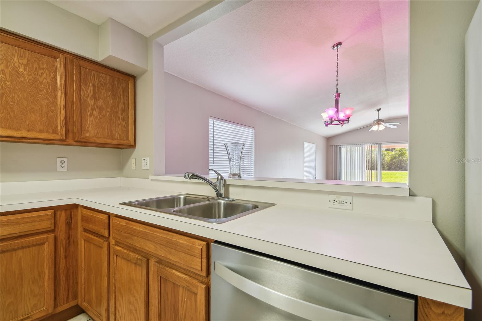 18220 PORTSIDE ST, TAMPA, FL, 33647