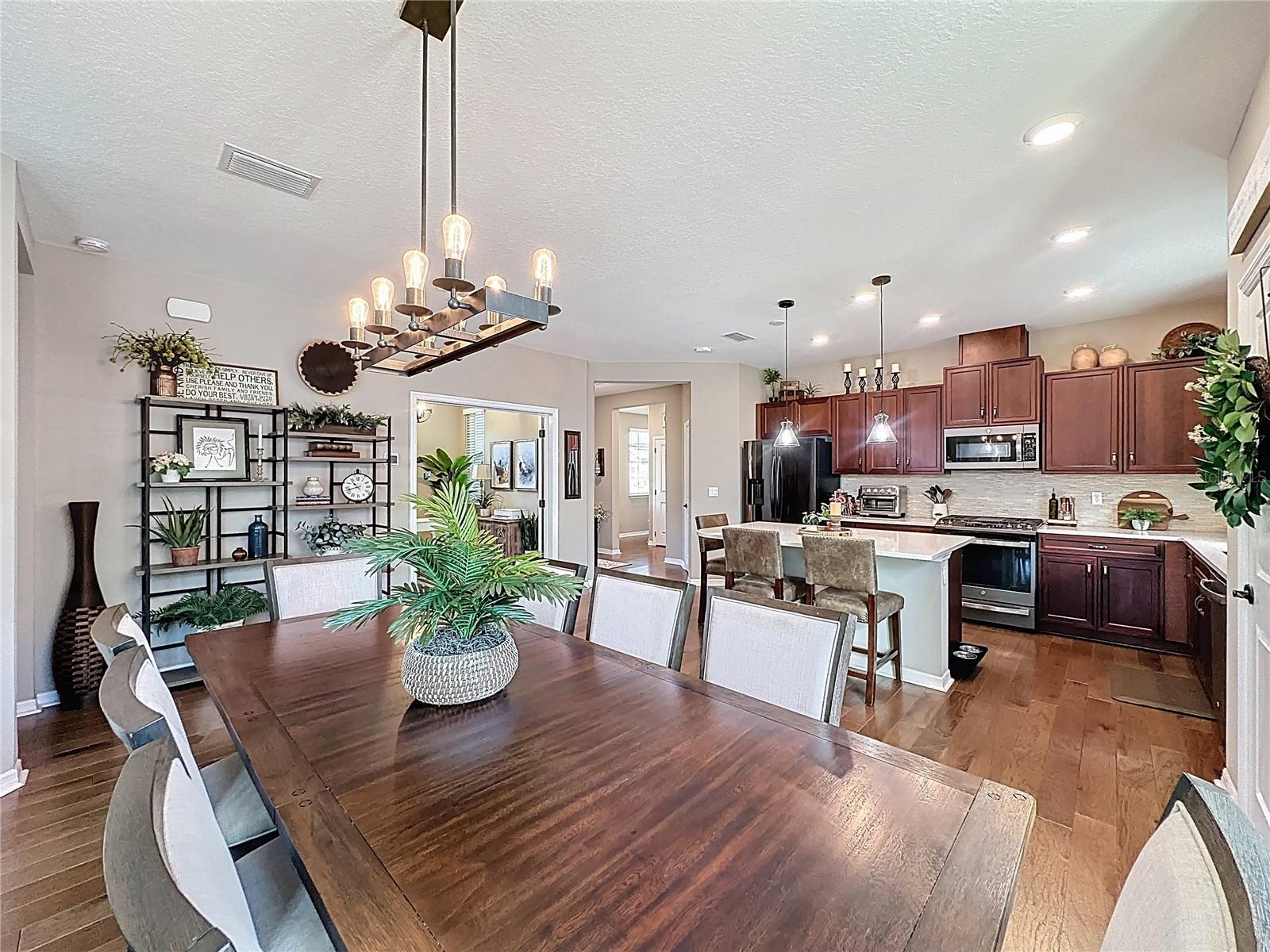 416 ALCOVE DR, GROVELAND, FL, 34736