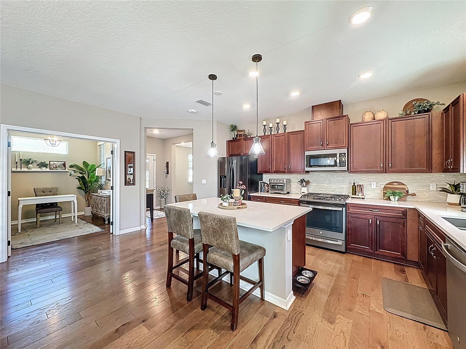 416 ALCOVE DR, GROVELAND, FL, 34736