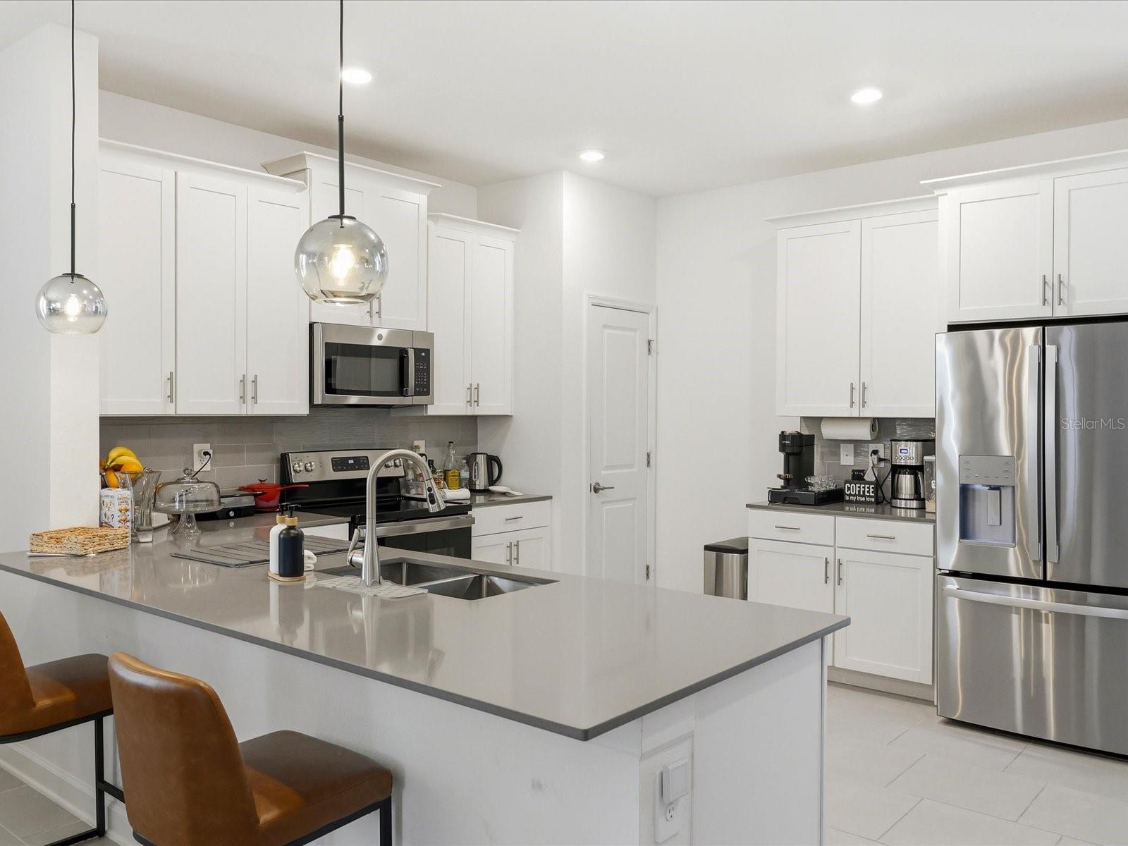 11216 LISTENING DR, ORLANDO, FL, 32832