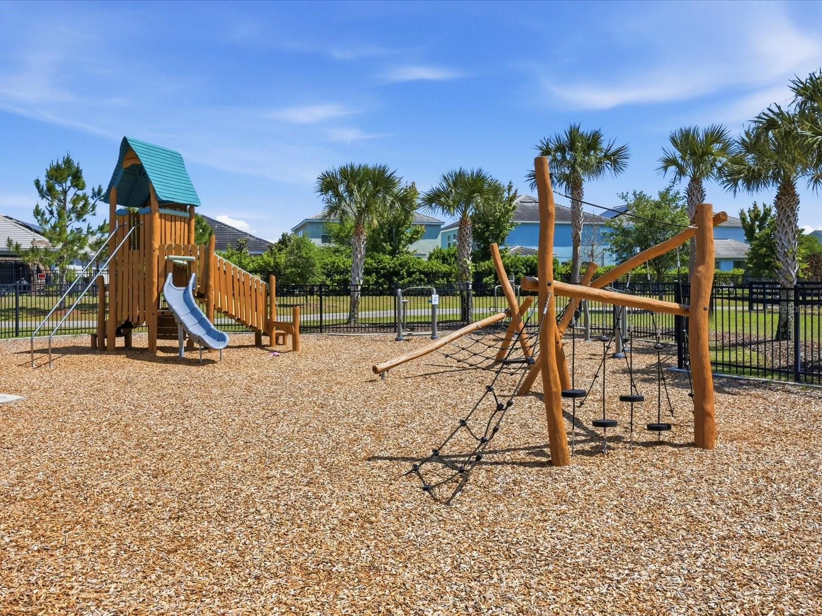 11216 LISTENING DR, ORLANDO, FL, 32832