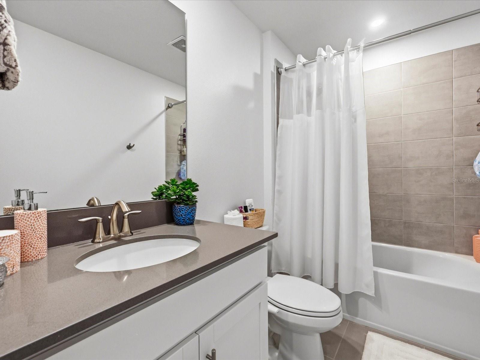 11216 LISTENING DR, ORLANDO, FL, 32832