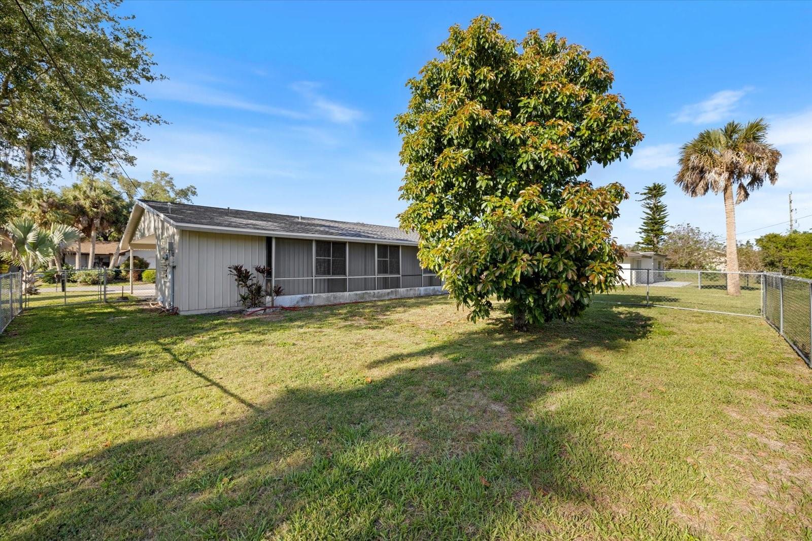 1184 BARBOUR AVE, PORT CHARLOTTE, FL, 33948