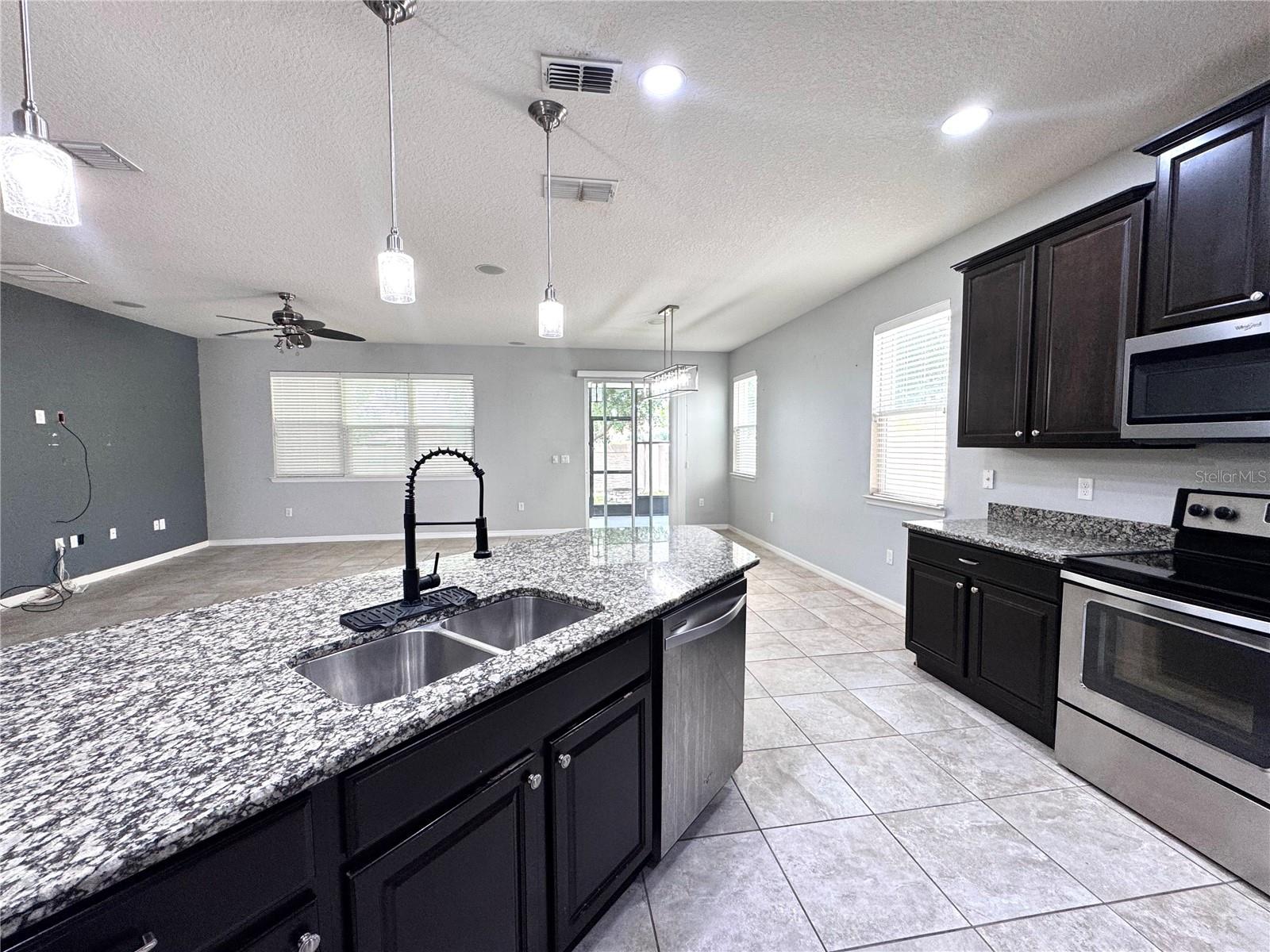 11860 THATCHER AVE, ORLANDO, FL, 32836