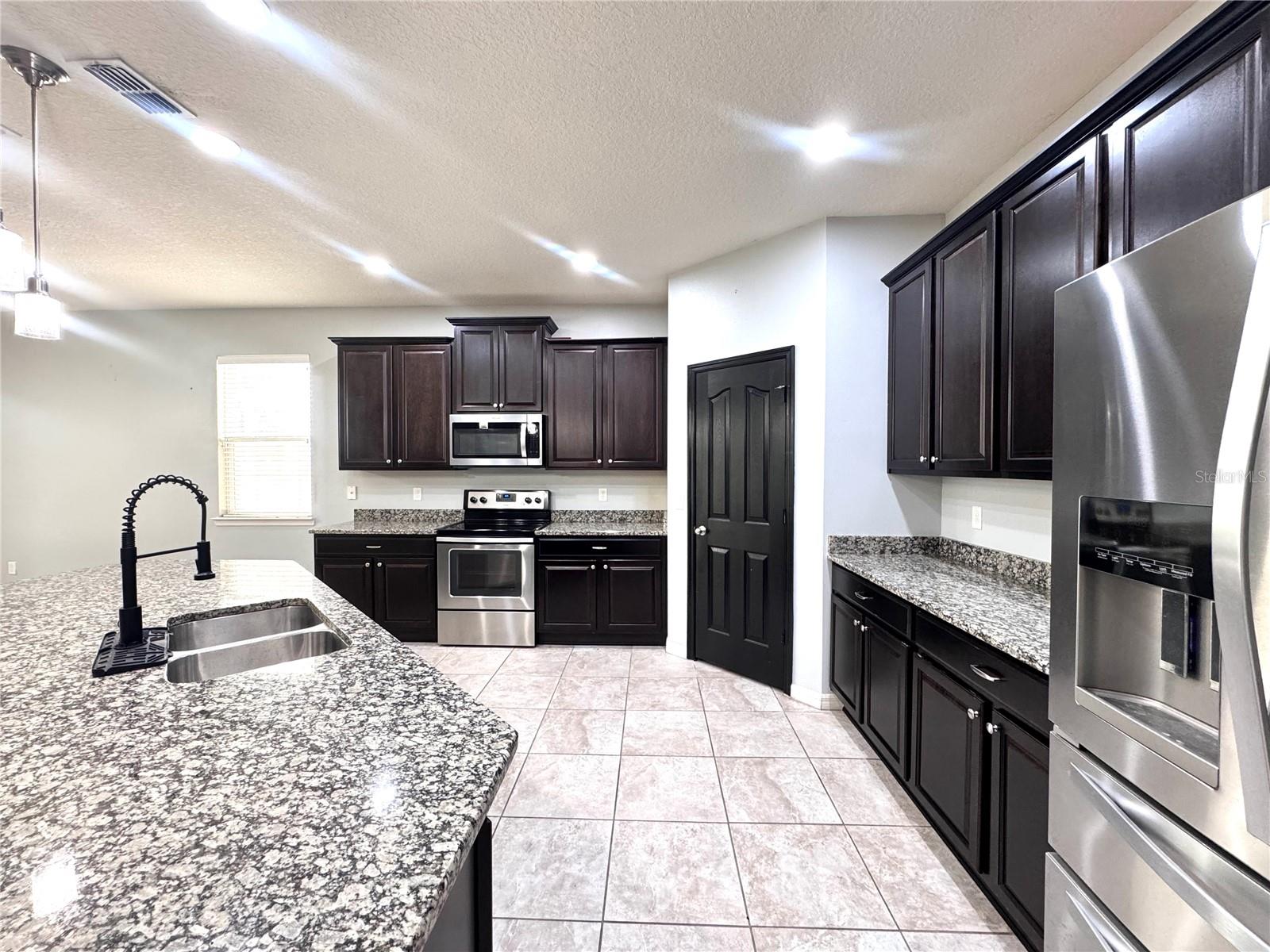 11860 THATCHER AVE, ORLANDO, FL, 32836