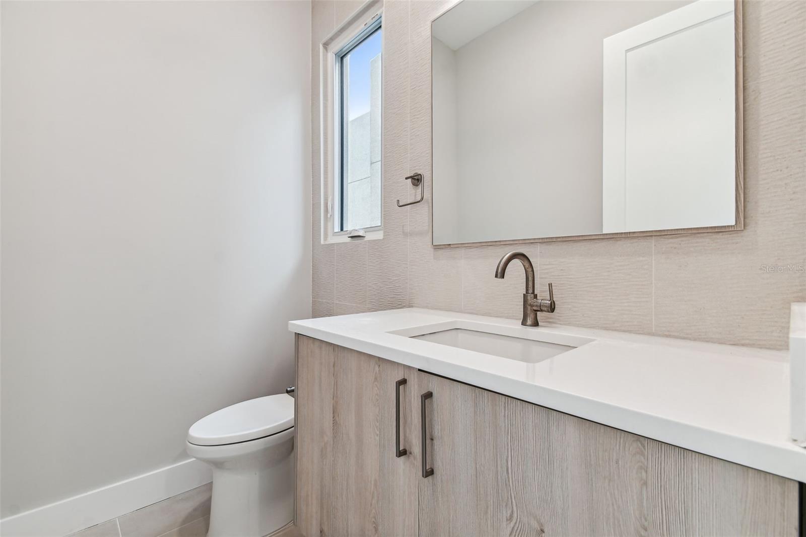 370 6TH ST S, ST PETERSBURG, FL, 33701