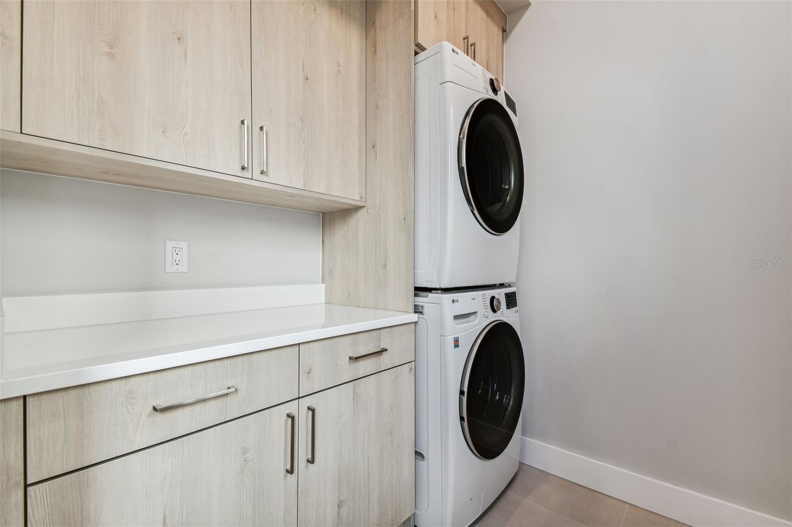 370 6TH ST S, ST PETERSBURG, FL, 33701