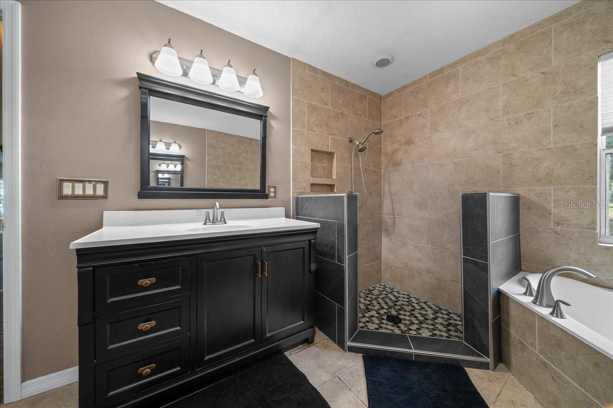 11985 SE 123RD AVE, OCKLAWAHA, FL, 32179