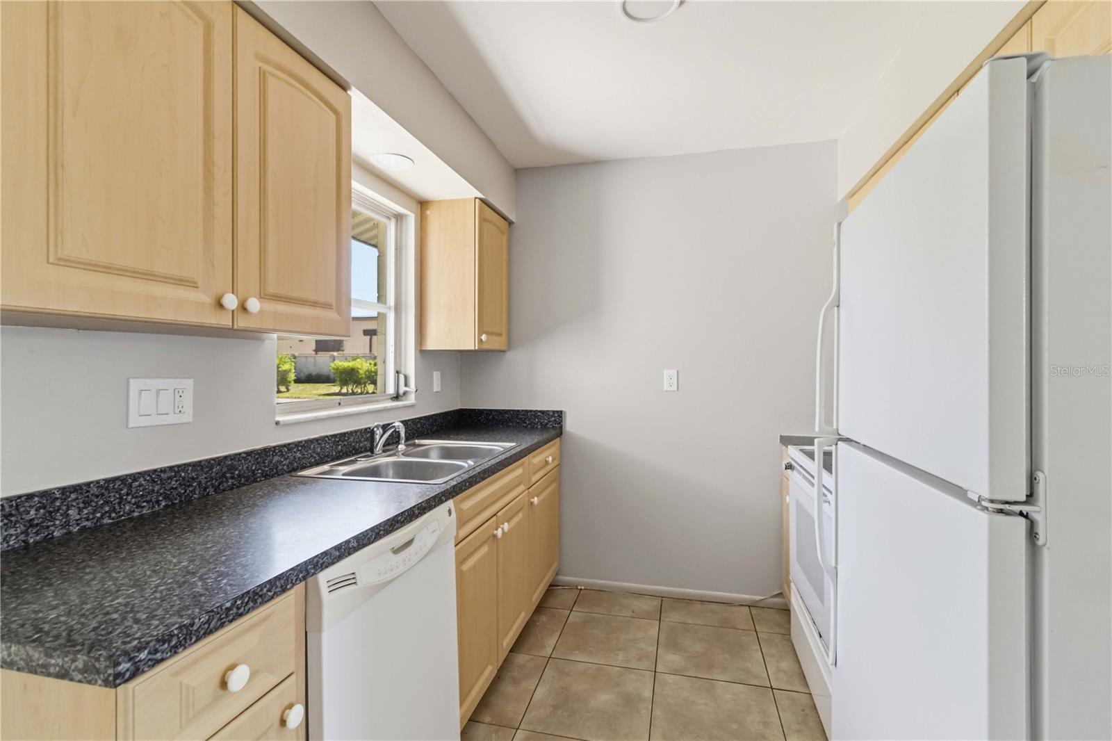 304 LANTANA AVE, SARASOTA, FL, 34243