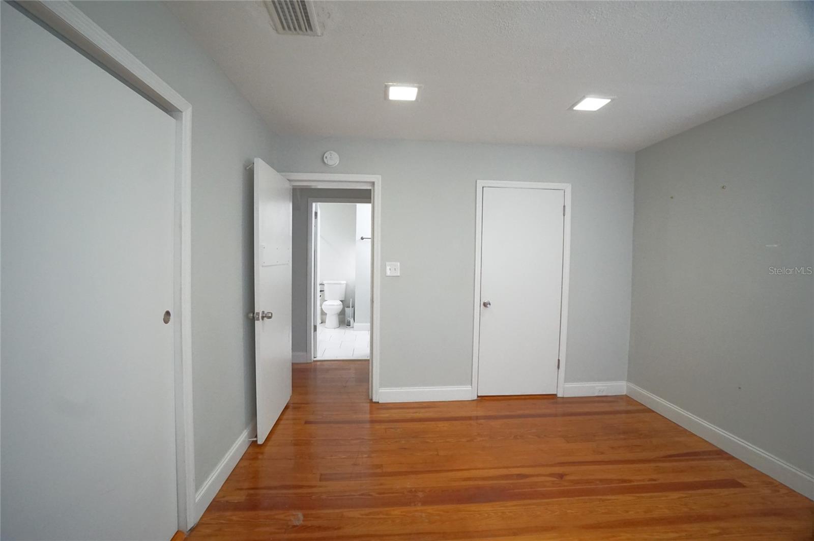 916 E 25TH AVE, TAMPA, FL, 33605