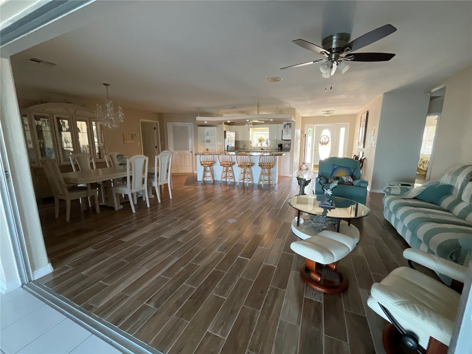 300 DRIFTWOOD DR W, PALM HARBOR, FL, 34683