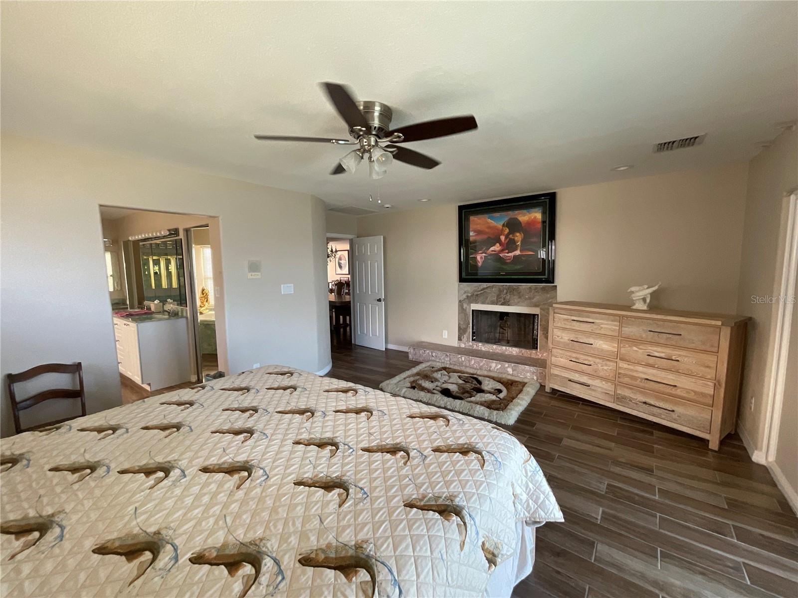 300 DRIFTWOOD DR W, PALM HARBOR, FL, 34683