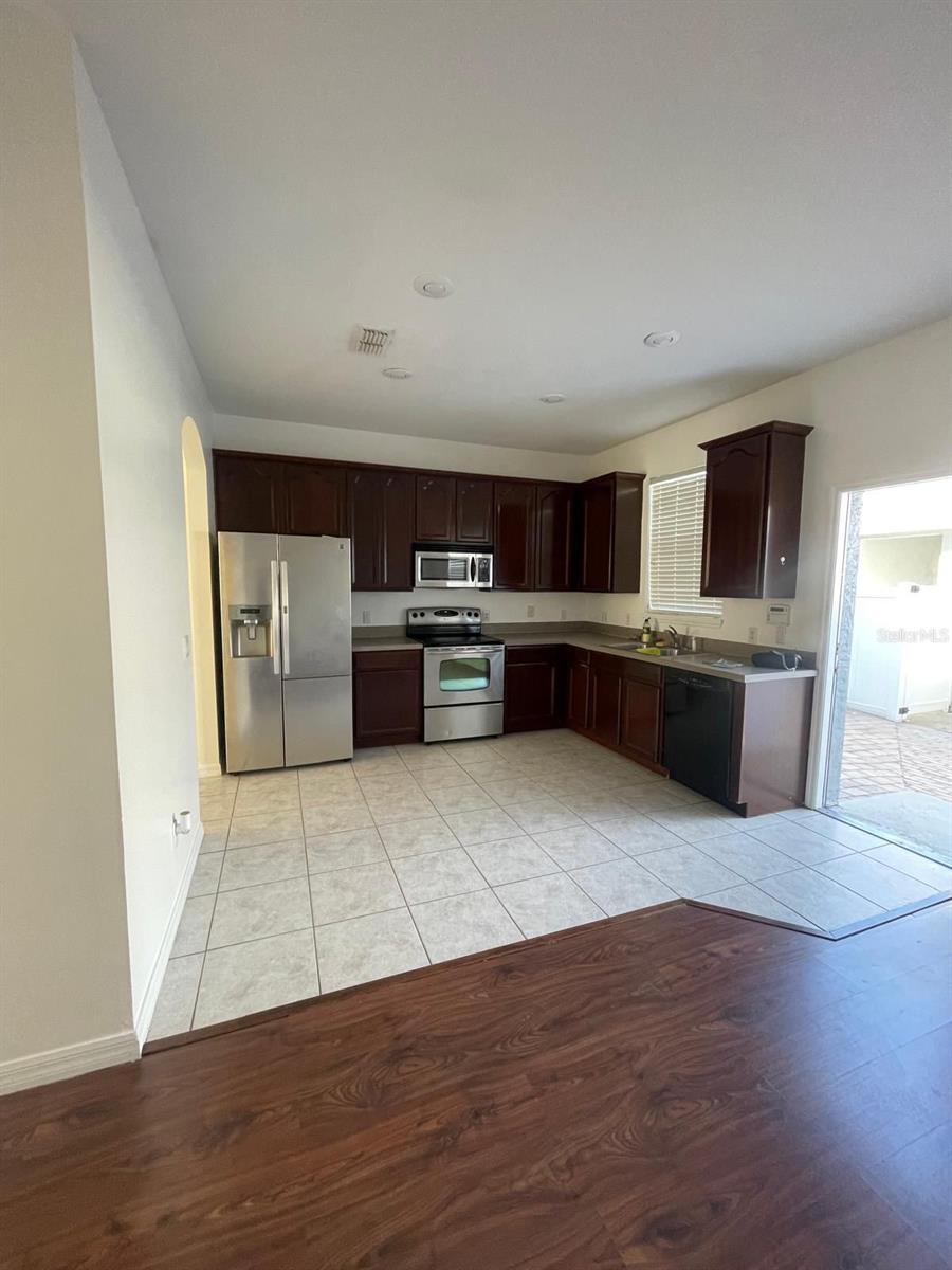 13208 SILVER STRAND FALLS DR, ORLANDO, FL, 32824