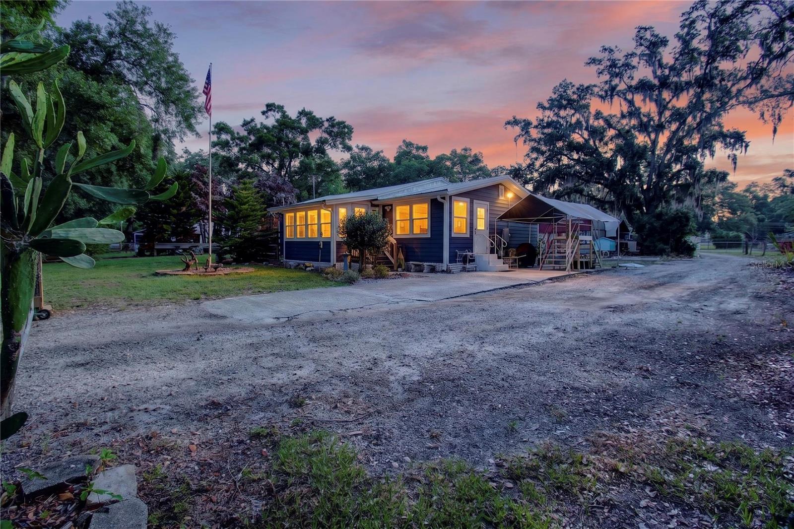 10627 MCINTOSH RD, THONOTOSASSA, FL, 33592