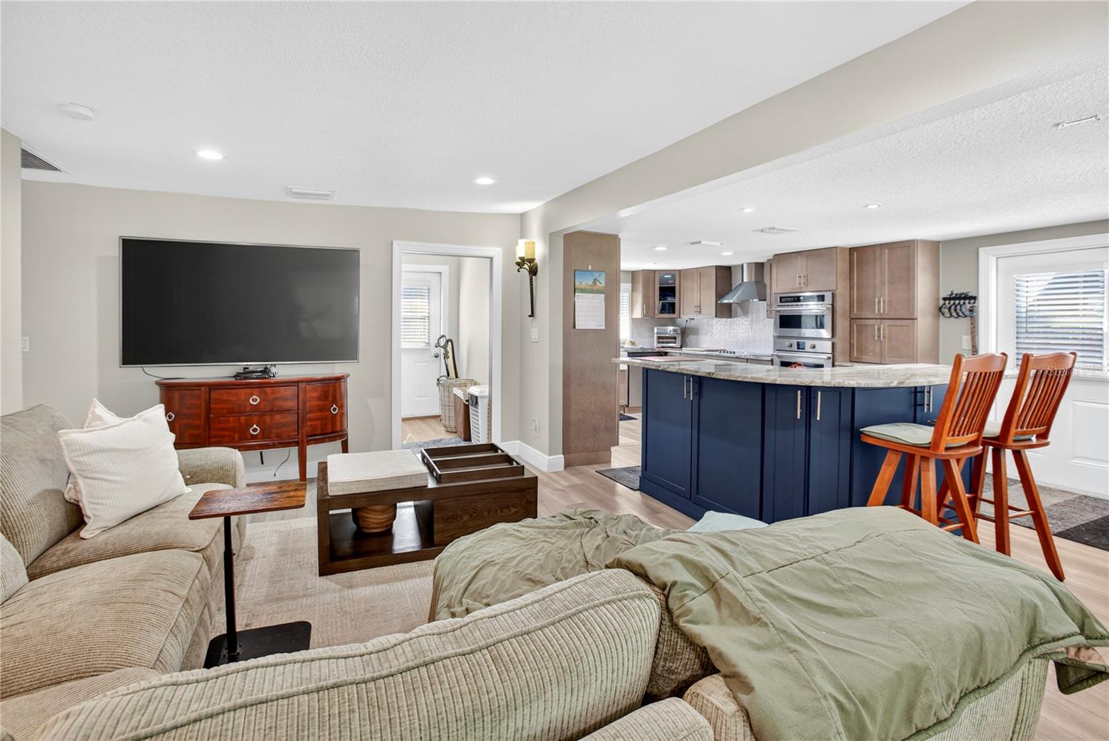 10627 MCINTOSH RD, THONOTOSASSA, FL, 33592