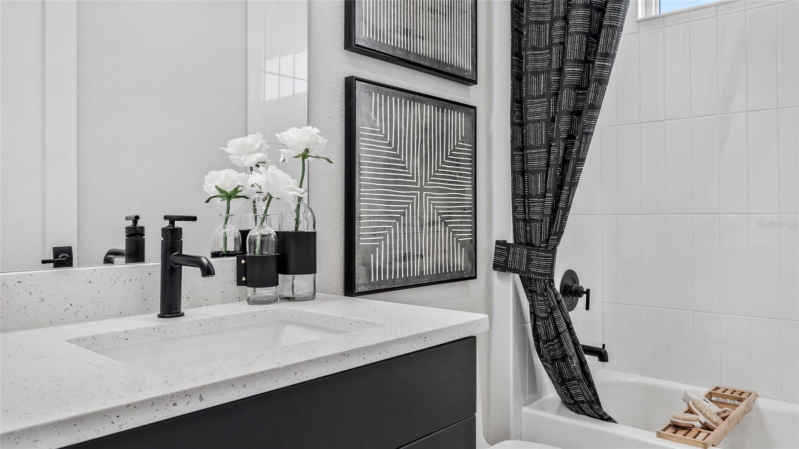 1736 POINT GRACE RD, TAVARES, FL, 32778