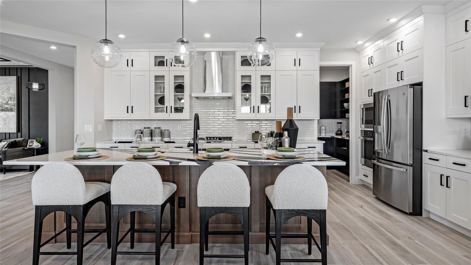 1736 POINT GRACE RD, TAVARES, FL, 32778