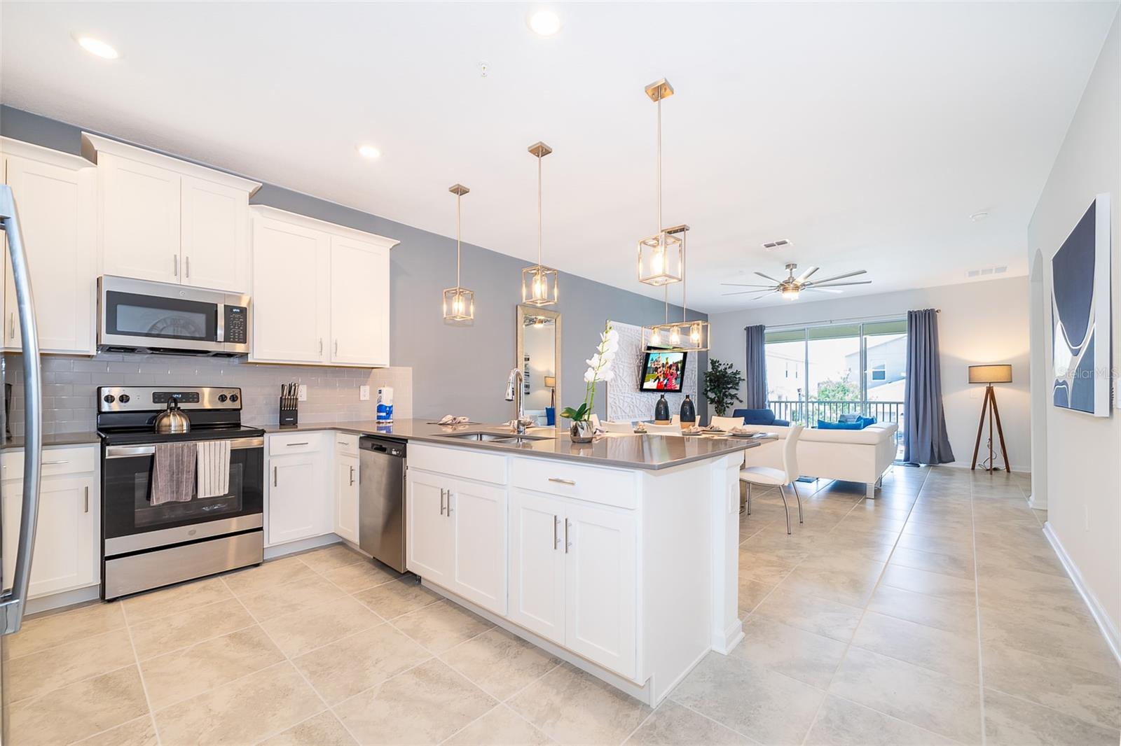 8861 CABOT CLIFFS DR #104, DAVENPORT, FL, 33896