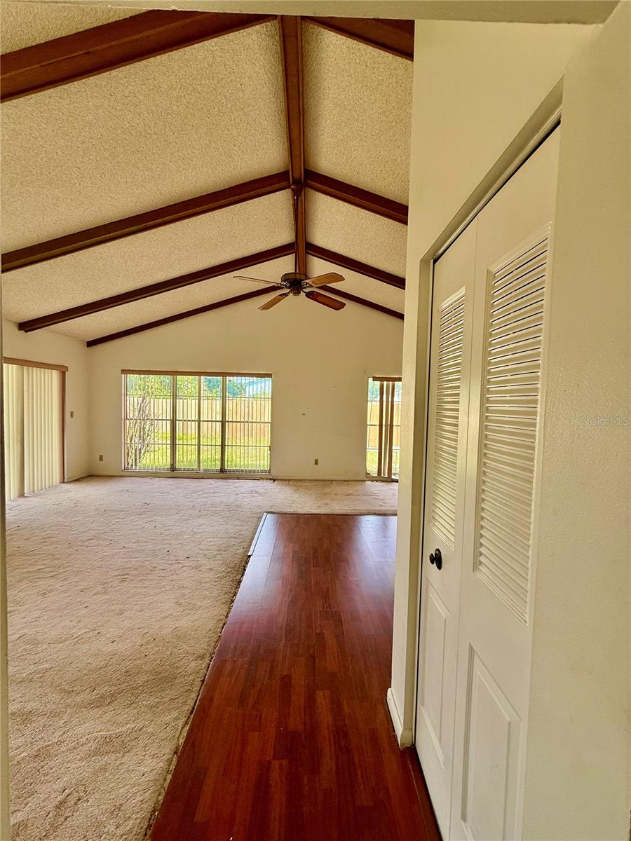 7314 WOODHALL CT, TAMPA, FL, 33634