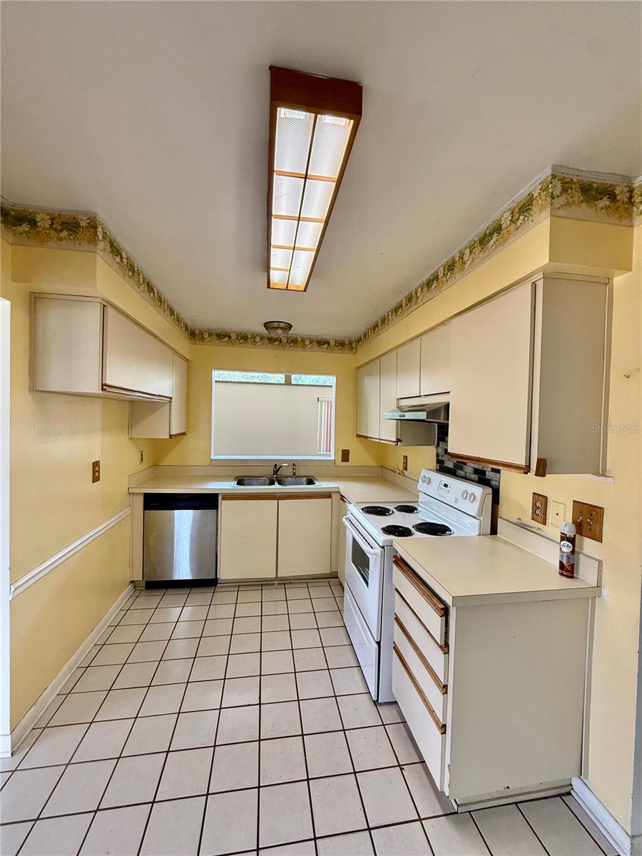 7314 WOODHALL CT, TAMPA, FL, 33634