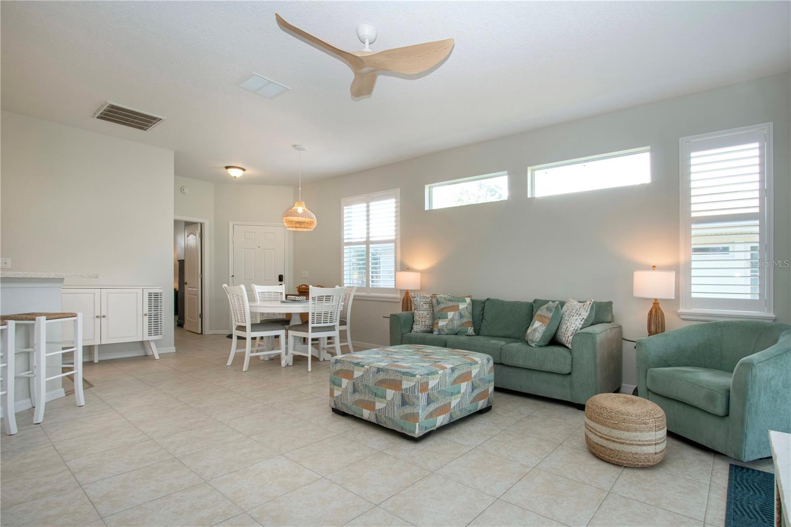 1205 HUNTINGTON GREENS DR, SUN CITY CENTER, FL, 33573