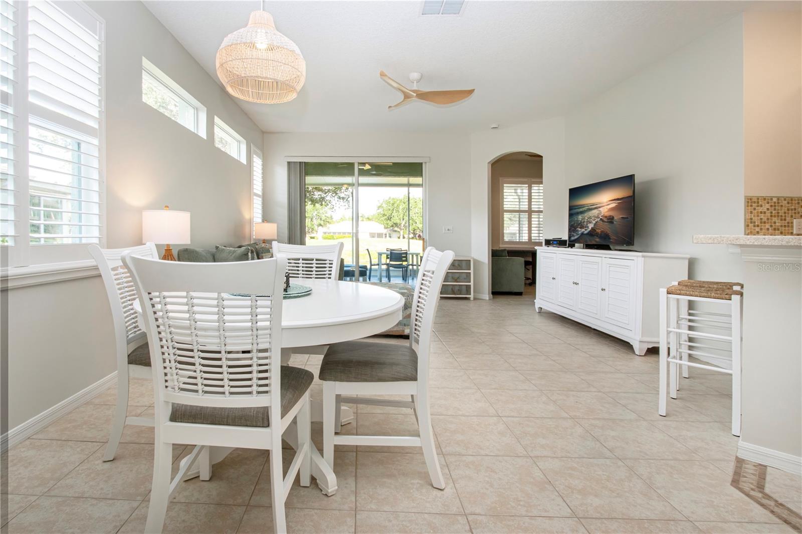 1205 HUNTINGTON GREENS DR, SUN CITY CENTER, FL, 33573