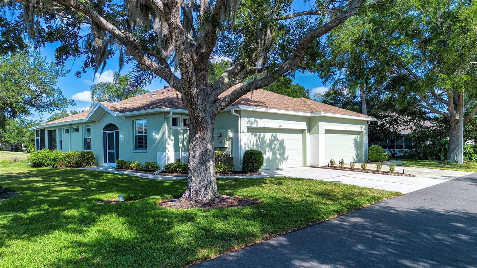 1205 HUNTINGTON GREENS DR, SUN CITY CENTER, FL, 33573
