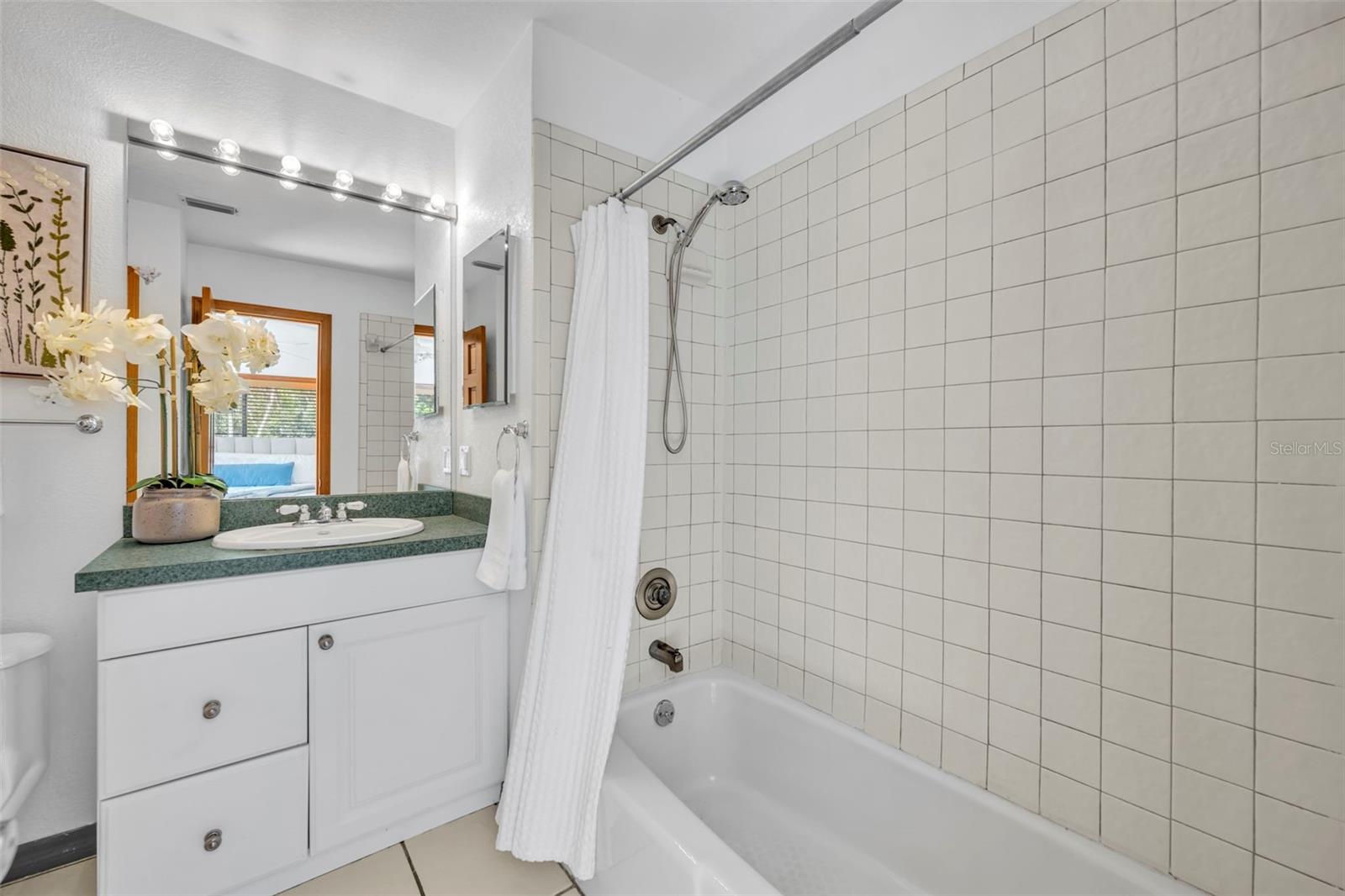 495 1ST ST, GENEVA, FL, 32732