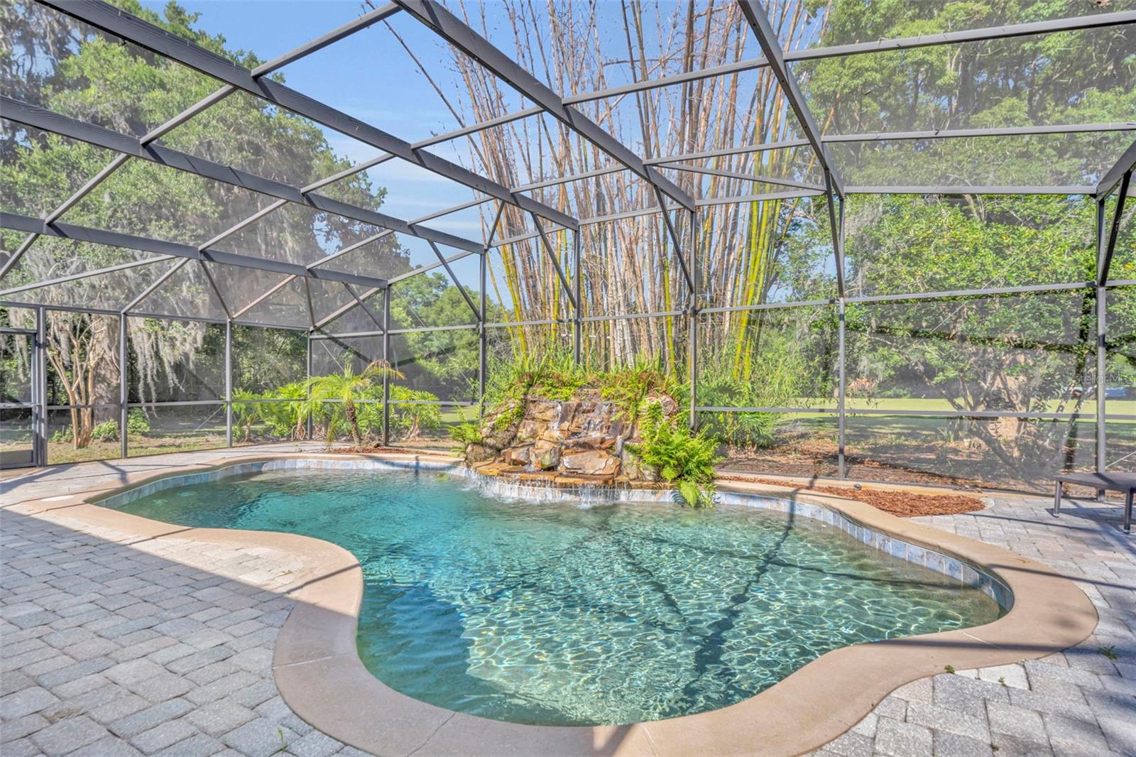 495 1ST ST, GENEVA, FL, 32732