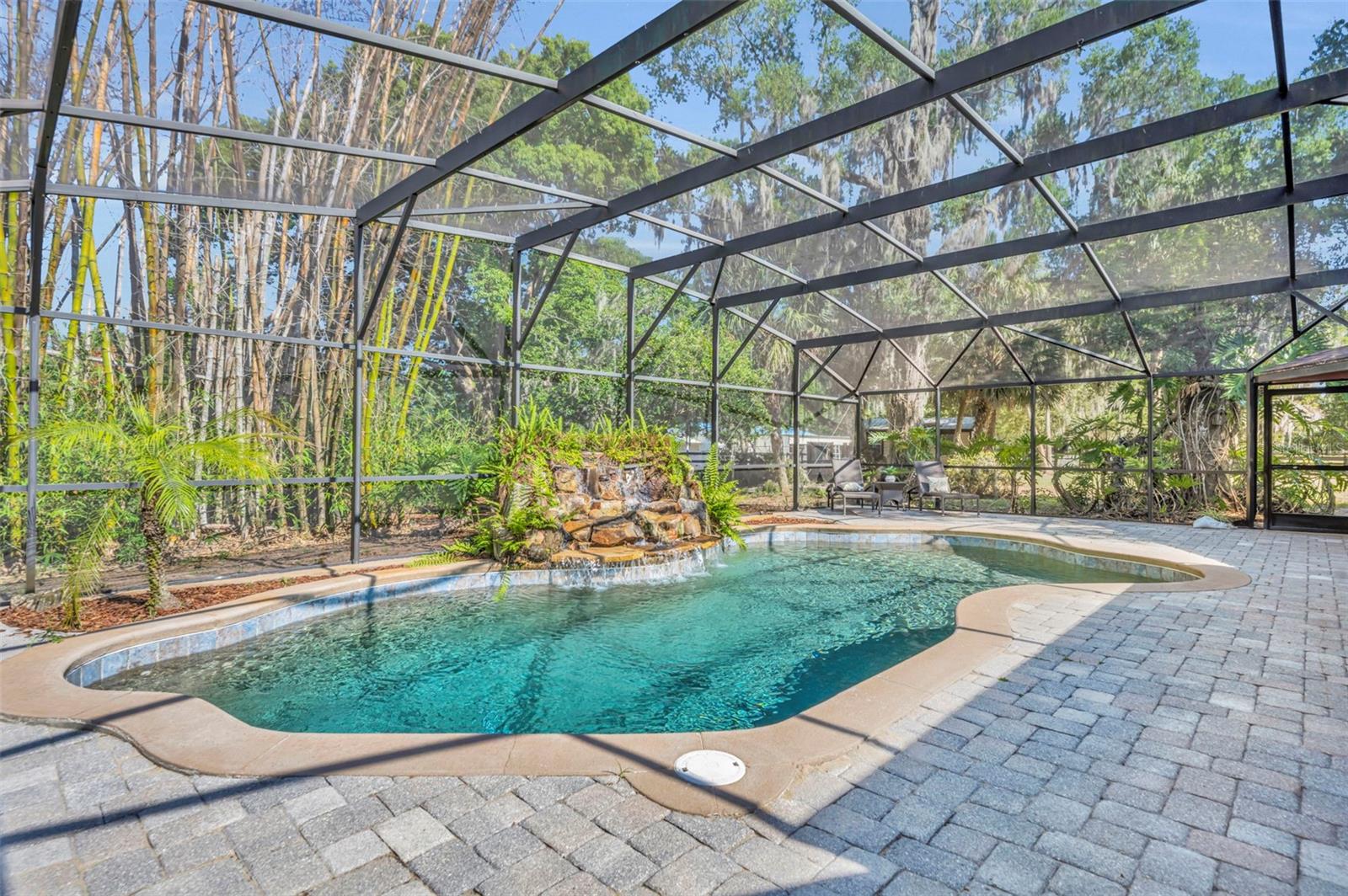 495 1ST ST, GENEVA, FL, 32732