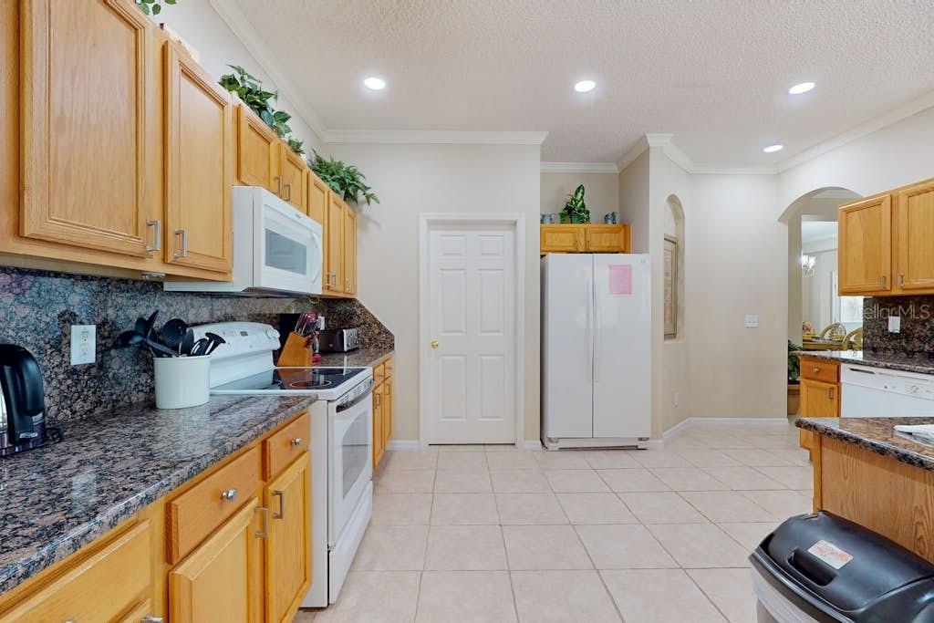 8545 LA ISLA DR, KISSIMMEE, FL, 34747