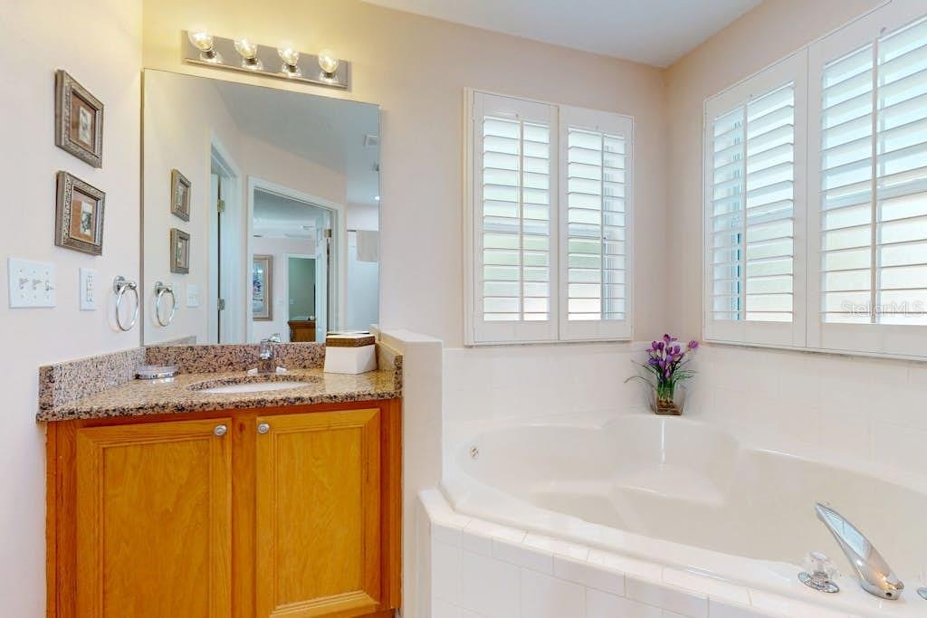 8545 LA ISLA DR, KISSIMMEE, FL, 34747