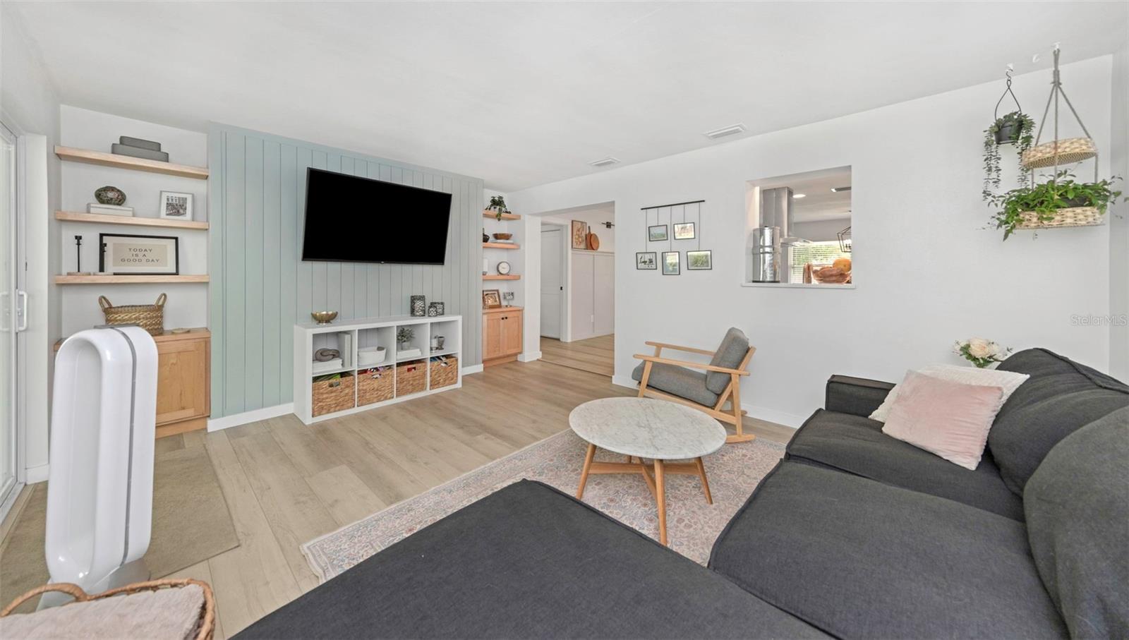 1098 PHYLLIS AVE, LARGO, FL, 33771