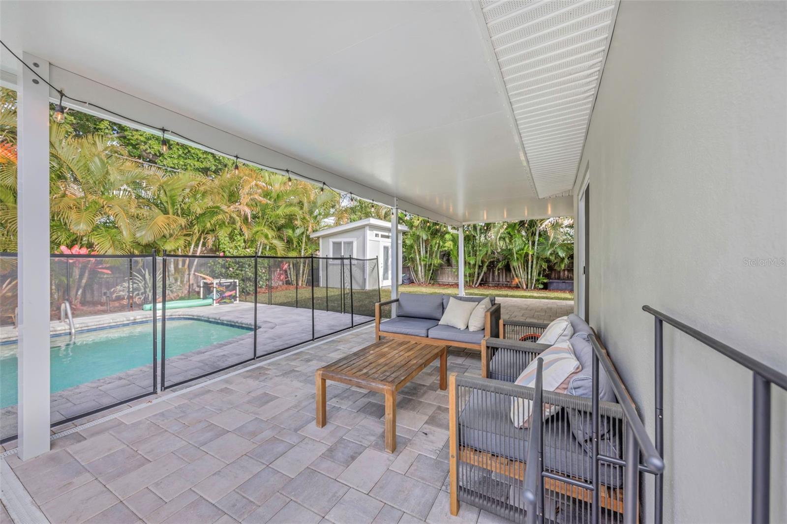 1098 PHYLLIS AVE, LARGO, FL, 33771