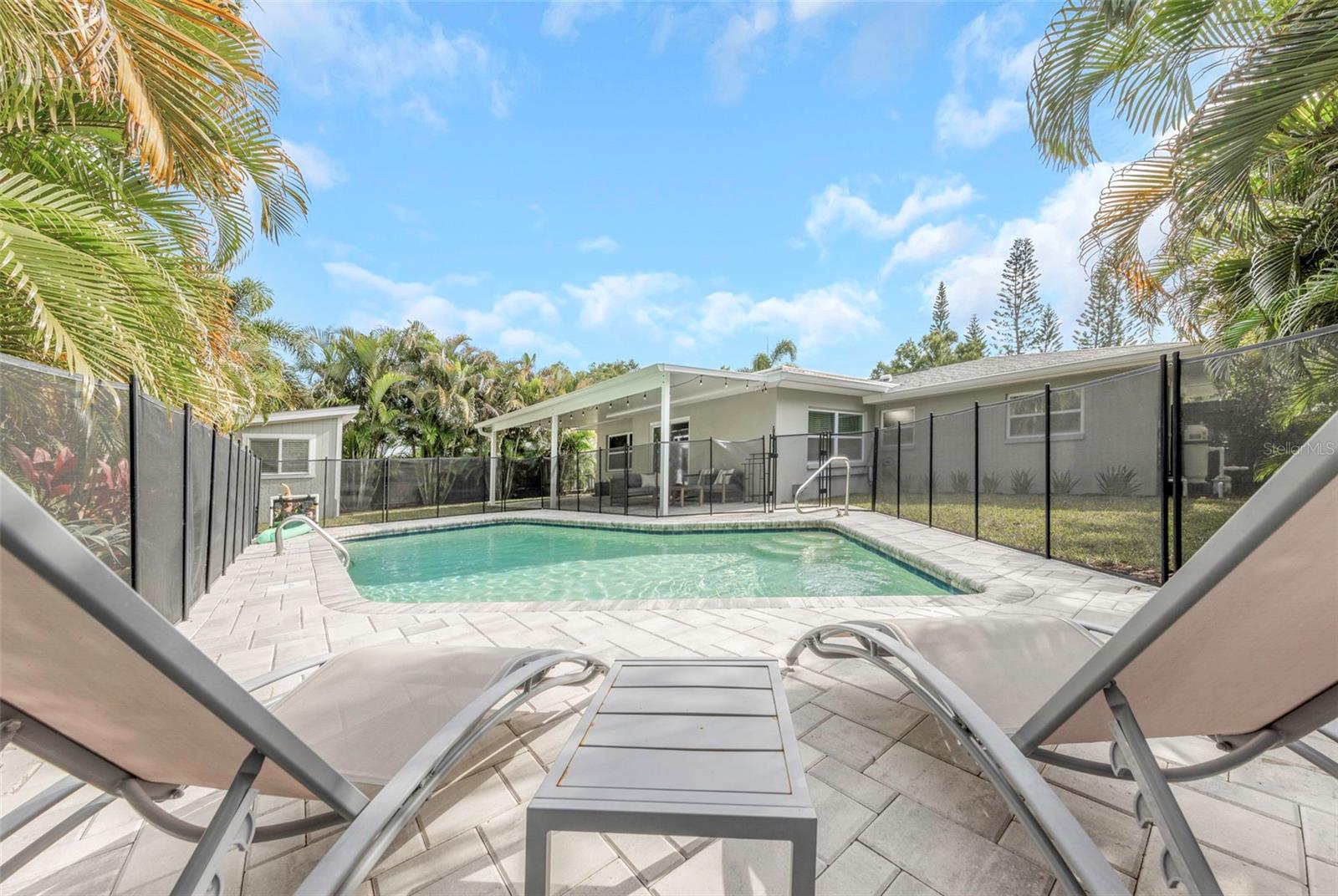 1098 PHYLLIS AVE, LARGO, FL, 33771