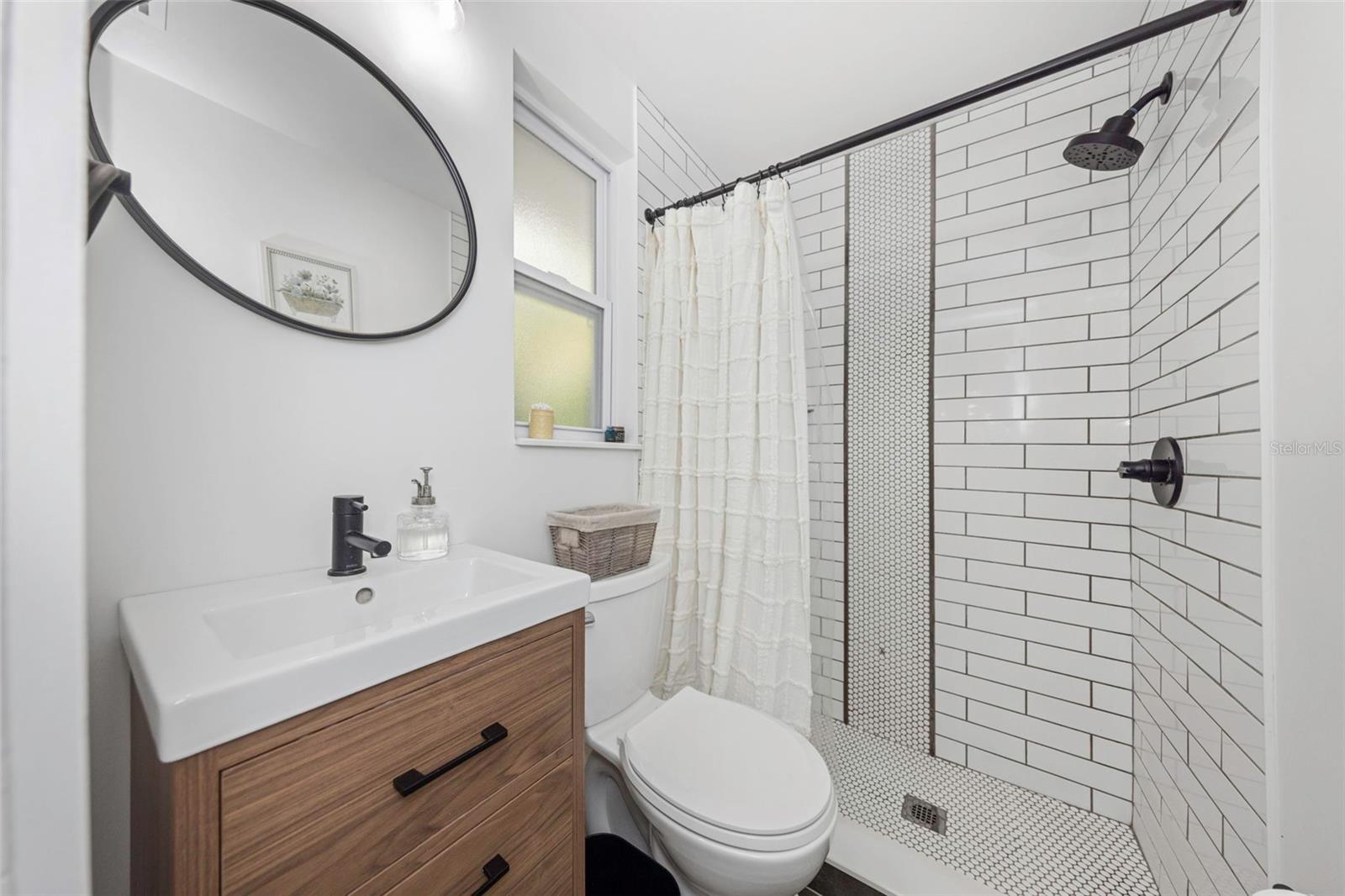 1098 PHYLLIS AVE, LARGO, FL, 33771